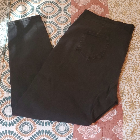 Black skinny jeans - Picture 5 of 5